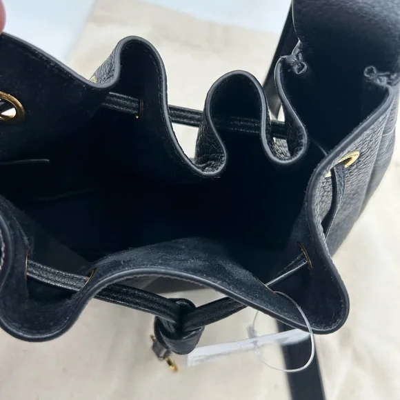 Saint Laurent Black Shoulder Bag with Gold Accents - Picture 8 of 16